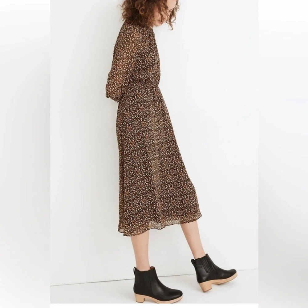 Madewell Resourced Georgette Smocked Neck Midi Dress in Folktale Paisley medium - Picture 11 of 12